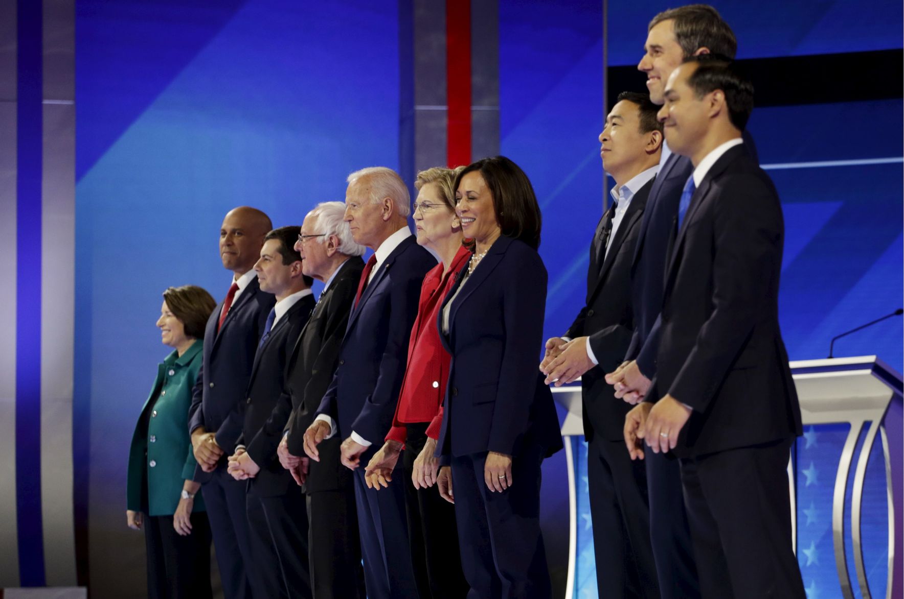 Amy Klobuchar, Cory Booker, Pete Buttigieg, Bernie Sanders, Joe Biden, Elizabeth Warren, Kamala Harris, Andrew Yang, Beto O'Rourke, Julian Castro